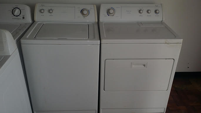 Columbia Station used whirlpool super capacity washer dryer set
